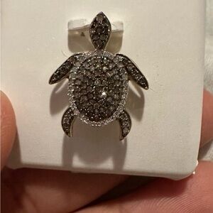 Diamonds turtle pendant